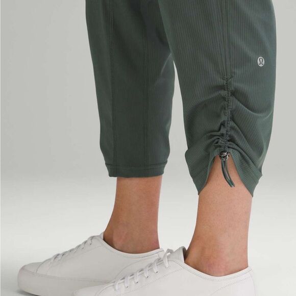 Lululemon Dance Studio Mid-Rise Cropped Pant Dark Forest sz 0 - Picture 10 of 11